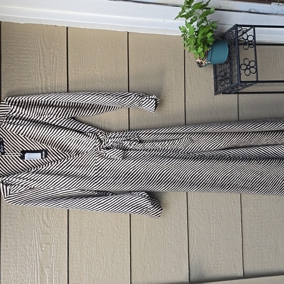 Nasty Gal Satin Mono Stripe Wrap Midaxi Dress XL NWT NEW - Picture 8 of 12